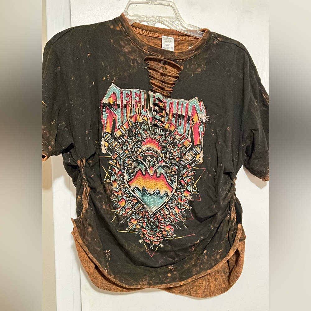 Affliction top size small. Very good condition